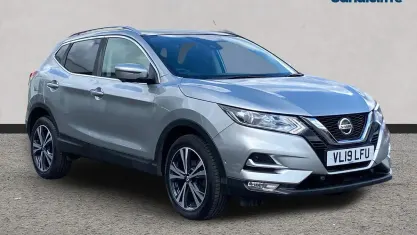 Used Nissan Qashqai N-Connecta 140 HP (102 kW) 2018 Silver SUV