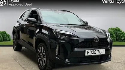 Used 2026 Toyota Yaris Hybrid Design Estate | £23,998 (Fair price)