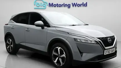 Begagnad Nissan Qashqai N-Connecta 140 HK (102 kW) 2023 Grå SUV