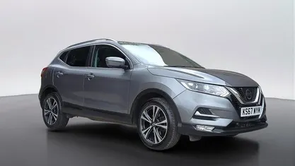 Used Nissan Qashqai N-Connecta 116 HP (85 kW) 2017 Grey SUV