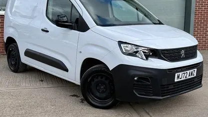Used Peugeot Partner 102 HP (75 kW) 2022 MPV