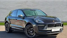 Black Used 2023 Porsche Macan SUV | £59,490 (Fair price)