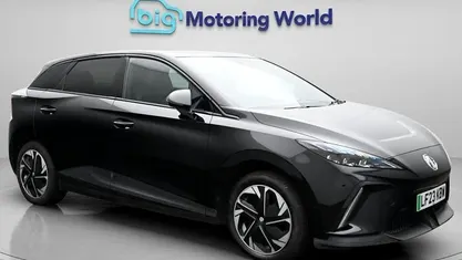 Begagnad MG MG4 EV Trophy 150 kW (204 HK) 2025 Halvkombi