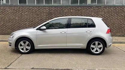 Used 2016 VW Golf VII Edition Hatchback | £7,450 (Fair price)