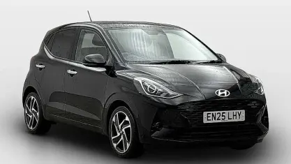 Used Hyundai i10 Premium 79 HP (58 kW) 2025 Black Hatchback