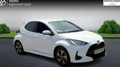 Begagnad Toyota Yaris Hybrid Design 116 HK (85 kW) 2026 Halvkombi