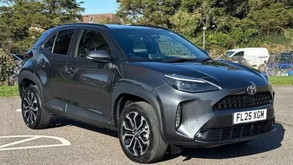 Used Toyota Yaris Hybrid Design 116 HP (85 kW) 2026 Estate