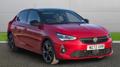 Używany Vauxhall Corsa Ultimate 131 KM (96 kW) 2023 Czerwony Hatchback