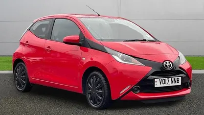 Used Toyota Aygo X-play 69 HP (50 kW) 2018 Hatchback