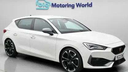Used Cupra Leon VZ2 310 HP (228 kW) 2022 White Hatchback