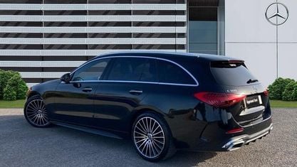 Usado Mercedes C300 AMG Line Premium Plus 258 HP (189 kW) 2024 Carrinha