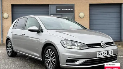 Used VW Golf VII SE 115 HP (84 kW) 2018 Hatchback