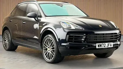 Used Porsche Cayenne Platinum Edition 462 HP (339 kW) 2022 Blue SUV