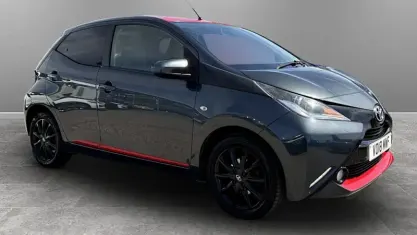 Used Toyota Aygo x-press 69 HP (50 kW) 2018 Hatchback