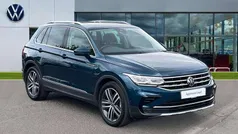 Nightshade blue metallic Used 2022 VW Tiguan Elegance SUV | £26,851 (Fair price)