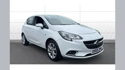 Used Vauxhall Corsa SRi 90 HP (66 kW) 2019 White Hatchback