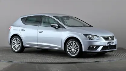 Used Seat Leon SE Dynamic 116 HP (85 kW) 2020 Silver Hatchback