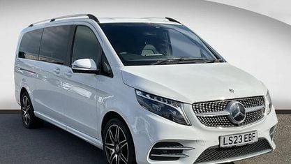 Gebraucht Mercedes V300 AMG line 237 PS (174 kW) 2023 Weiß Van / Kleinbus