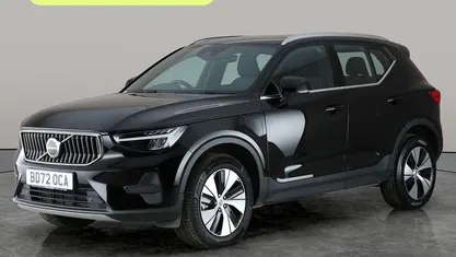 Black Used 2022 Volvo XC40 Core SUV | £21,923 (Fair price)