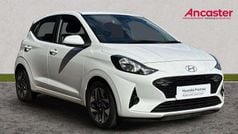 White Used 2024 Hyundai i10 Advanced Hatchback | £15,499 (Fair price)