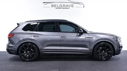 Używany VW Touareg Black Edition 340 KM (250 kW) 2022 Szary SUV