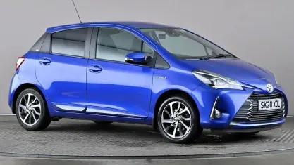 Usado Toyota Yaris Hybrid 101 HP (74 kW) 2020 Azul Citadino