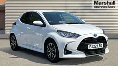 White Used 2022 Toyota Yaris Hybrid Design Hatchback | £17,036 (Fair price)