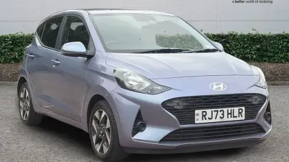 Used Hyundai i10 Advanced 67 HP (49 kW) 2023 Blue Hatchback