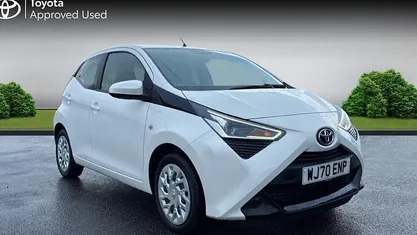 Used 2020 Toyota Aygo X-play Hatchback | £9,074 (Fair price)