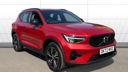 Used Volvo XC40 Plus 197 HP (144 kW) 2022 Red SUV