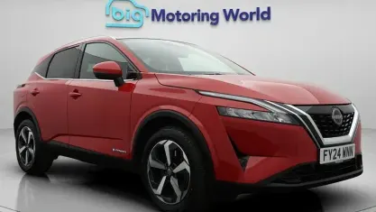Begagnad Nissan Qashqai N-Connecta 190 HK (139 kW) 2023 Röd SUV