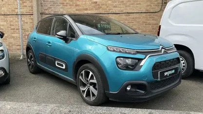 Used Citroën C3 PureTech 83 HP (61 kW) 2023 Blue Hatchback