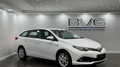 Used Toyota Auris Touring Sports Business Edition 136 HP (100 kW) 2017 Estate