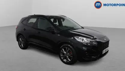 Usado Ford Kuga ST-Line 150 HP (110 kW) 2021 Preto SUV