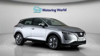 Used Nissan Qashqai Acenta Premium 140 HP (102 kW) 2023 Silver SUV