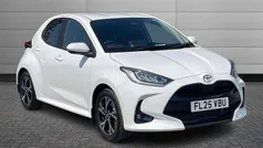 Pure white Used 2025 Toyota Yaris Hybrid Design Hatchback | £20,150 (Fair price)