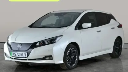 Begagnad Nissan Leaf N-Connecta 110 kW (150 HK) 2025 Halvkombi