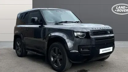 Usado Land Rover Defender HSE Dynamic 249 HP (183 kW) 2024 Cinzento SUV