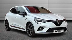 Quartz white Used 2021 Renault Clio V Hatchback | £11,495 (Fair price)