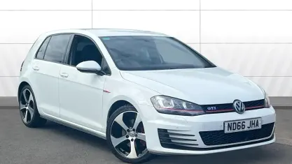 Used VW Golf VII GTI 220 HP (161 kW) 2016 White Hatchback