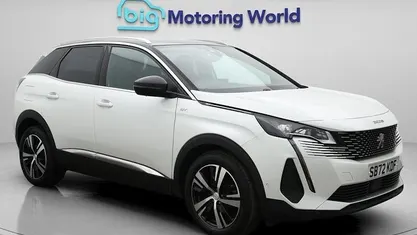 Begagnad Peugeot 3008 GT 131 HK (96 kW) 2023 Vit SUV