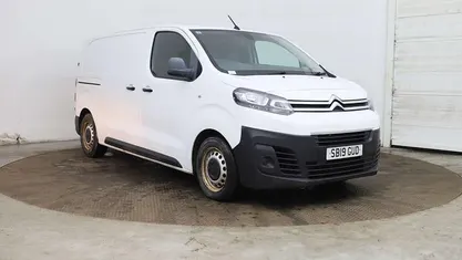 Used Citroën Dispatch 116 HP (85 kW) 2019 White MPV