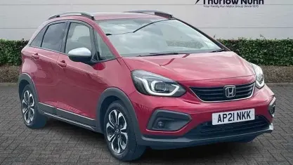Used Honda Jazz Hybrid 109 HP (80 kW) 2021 Prm crystal red Hatchback