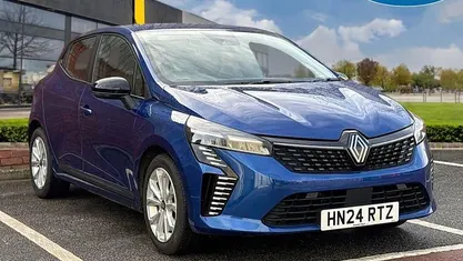 Used 2024 Renault Clio V Evolution Hatchback | £14,995 (Good price)