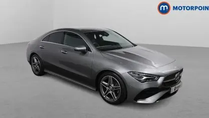 Begagnad Mercedes CLA180 Executive 136 HK (100 kW) 2024 Grå Sedan
