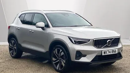 Used 2025 Volvo XC40 Ultra SUV | £32,902 (Fair price)