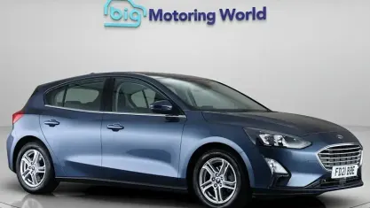 Used Ford Focus Zetec 120 HP (88 kW) 2021 Blue Hatchback