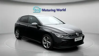 Usado VW Golf VIII R-line 150 HP (110 kW) 2023 Citadino