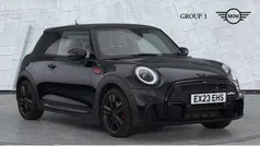 Black Used 2023 Mini Cooper Premium Hatchback | £22,395 (Fair price)