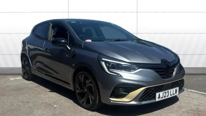 Used Renault Clio Engineered 145 HP (106 kW) 2023 Grey Hatchback